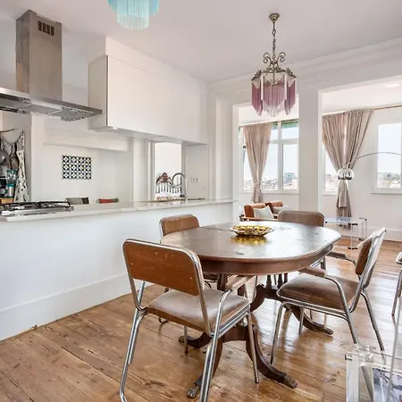 Joivy Cosy 2-bed Flat In Arroios Apartment Lisbon